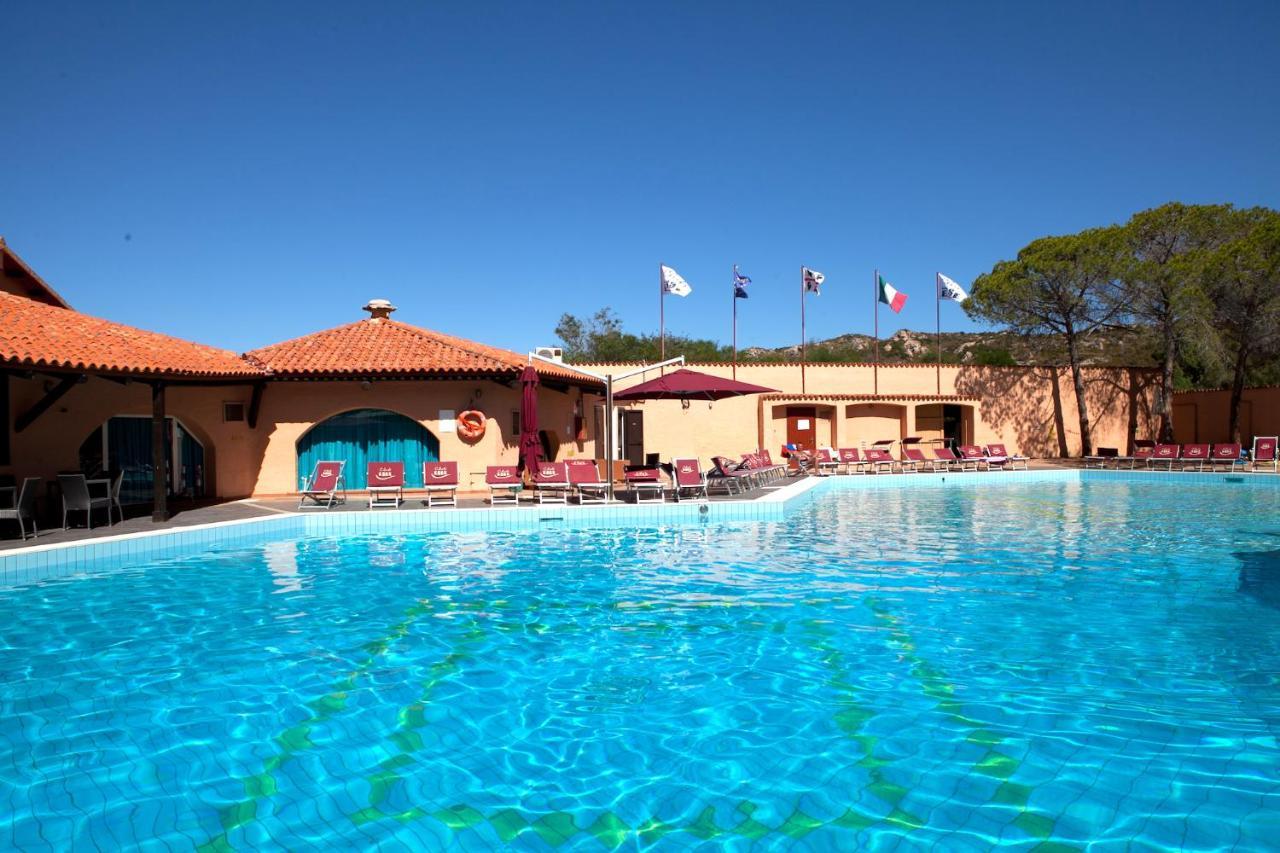 Hotel Club Esse Cala Bitta Baia Sardinia Exteriér fotografie