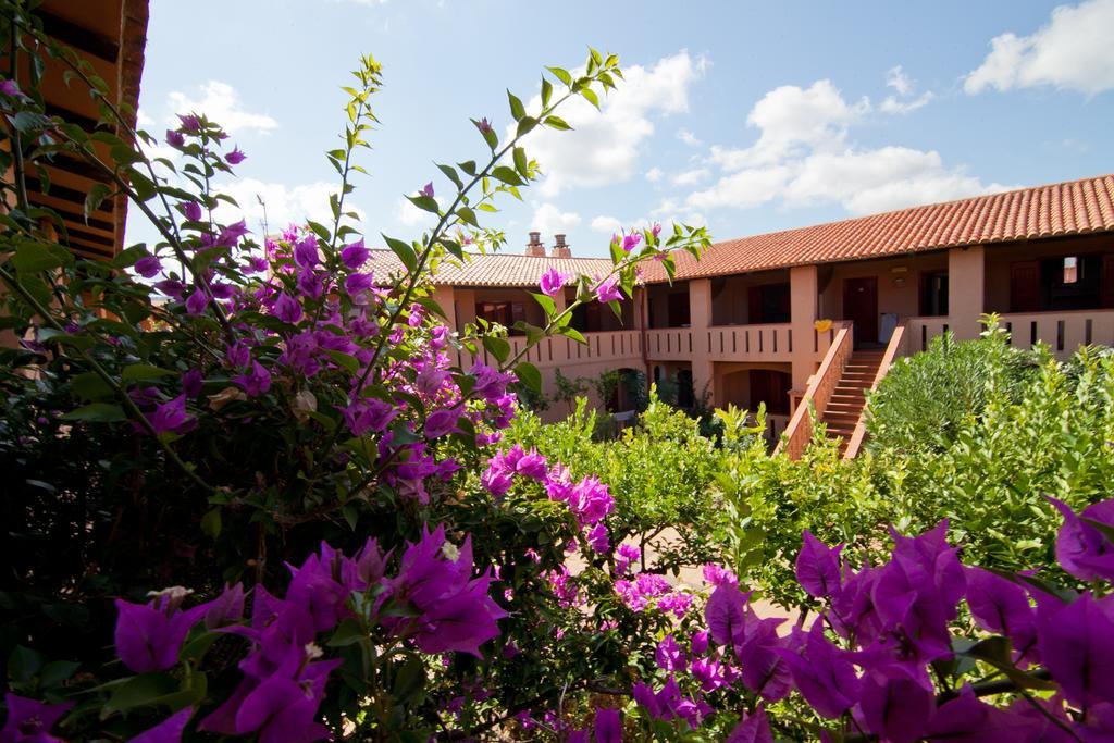 Hotel Club Esse Cala Bitta Baia Sardinia Exteriér fotografie