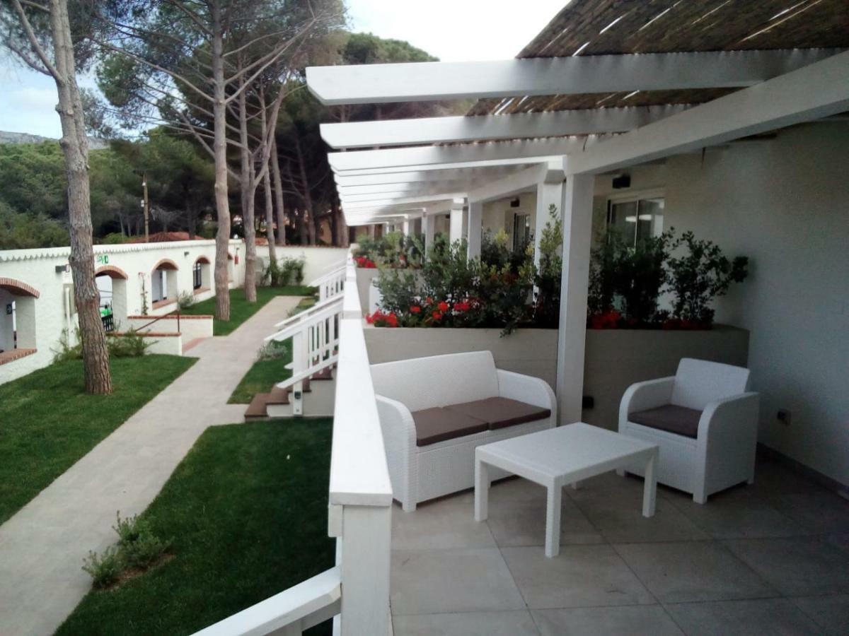 Hotel Club Esse Cala Bitta Baia Sardinia Exteriér fotografie